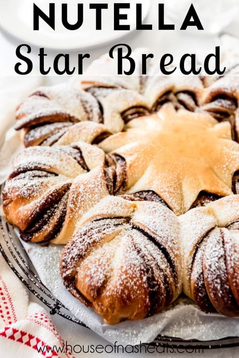 Christmas Star Bread, Easy Sweet Bread, Nutella Star, Nutella Star Bread, Nutella Bread, Star Bread, Christmas Bread, Braided Bread, Chocolate Hazelnut Spread