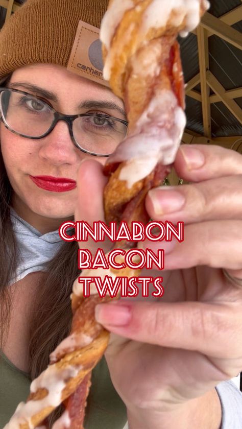 Cinnabon Bacon Twists. Cinnamon Bun Bacon Twists. Bacon Twist Recipe, Bacon Twists, Bacon Cinnamon Rolls, Tater Tot Recipes, Bbq Appetizers, Bacon Roll, Make Bacon, Holidays 2023, Cinnamon Twists