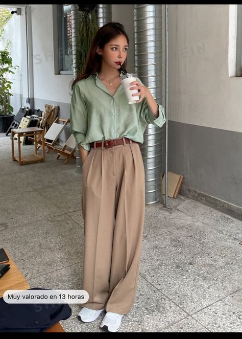 Korean Formal Outfit, Korean Business Fashion, Stylish Winter Coats, Outfit Korean Style, Office Outfits Women, Power Dressing, Event Outfit, Wardrobe Outfits, Smart Casual Outfit