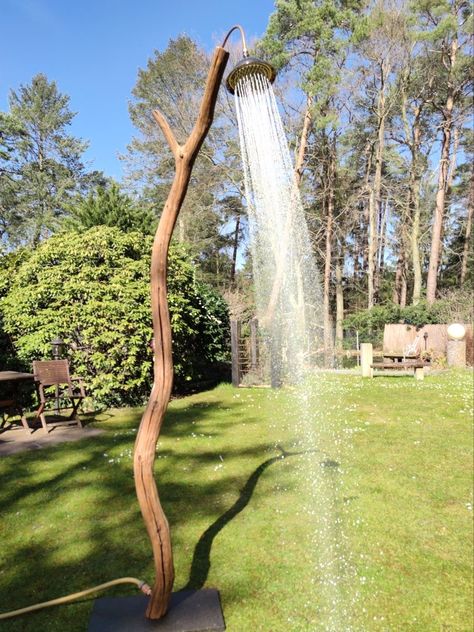 Modern Water Feature, Diy Water Feature, Outdoor Bathroom Design, Outdoor Bathrooms, Container Gardens, Outdoor Decor Backyard, Rustic Garden Decor, Small Backyard Design, Amazing Ideas