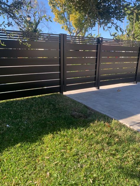 Aluminum fence and gate in Houston, TX 77008 - Alumission Side Yard Gate, Fence And Gate, Yard Gate, Sliding Gate, Aluminum Siding, Aluminum Fence, Driveway Gate, Side Yard, Houston Texas