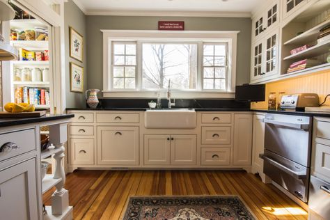 A mid-19th century Greek Revival Vermont home had a sad, disjointed 1970's kitchen that just needed to go. Not only did we restore the kitchen honoring the architectural style of the period, but we... Greek Revival Kitchen, Small Kitchen Redo, 1970s Kitchen, Kitchen Gallery, Greek Revival, Kitchen Redo, Kitchen Layout, House Inspo, Farmhouse Kitchen