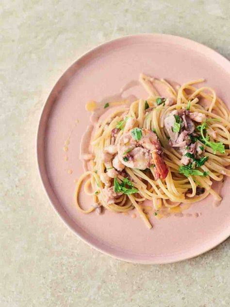 Creamy prawn linguine | Jamie Oliver recipes Creamy Shrimp Linguine, Prawn Linguine Recipe, Creamy Prawn Linguine, Prawn Linguine, Shrimp Linguine, Linguine Recipes, Creamy Shrimp, Prawn Curry, Prawn Recipes