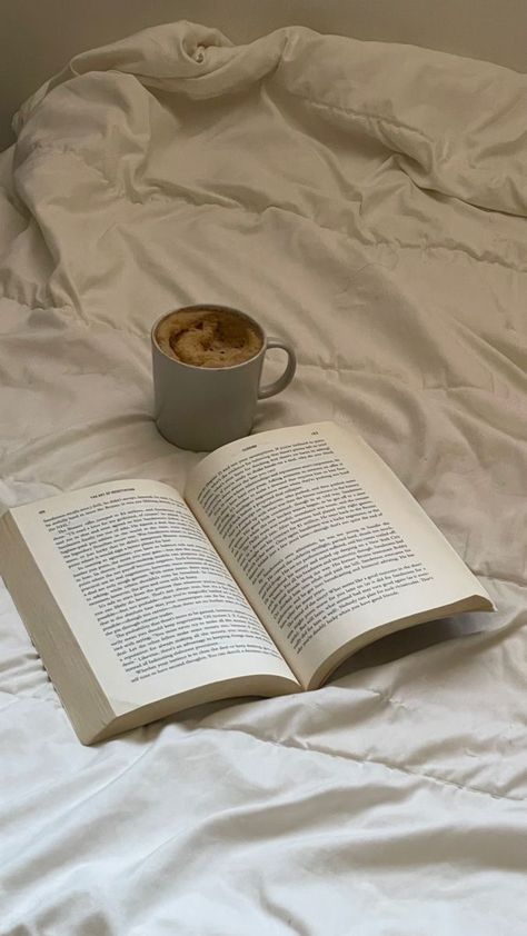 Aesthetic Morning Routine List, Lecture Aesthetic, Morning Routine List, Routine List, Aesthetic Morning Routine, Aesthetic Morning, Best Aesthetic, Reading Motivation, Bookstagram Inspiration