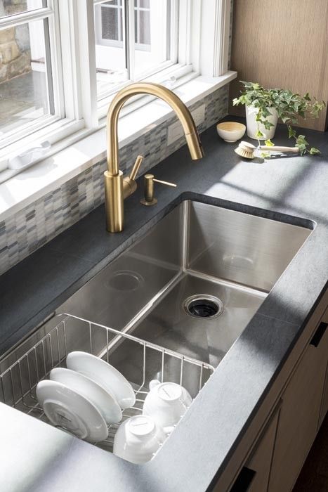 Steppe Sink, Galley Workstation, Studio Dearborn, Large Kitchen Sinks, Lakehouse Bedroom, Sink Undermount, Kitchen Sink Ideas, Best Kitchen Sinks, Modern Kitchen Sinks