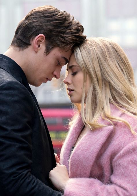 After movie enthusiasts, rejoice because After We Fell is officially coming to Netflix. #aftermovie #afterwefell #harrystyles #netflix #herofiennestiffin After We Fell, Netflix Movie List, Happy Movie, Arielle Kebbel, Elle Girl, After Movie, Movie Couples, Netflix Streaming, Netflix Movies