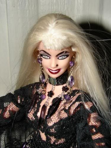 Vampire Barbie Goth Barbie, Vampire Barbie, Goth Doll, Barbie Halloween, Bad Barbie, Im A Barbie Girl, Gothic Dolls, Halloween Doll, Barbie Friends