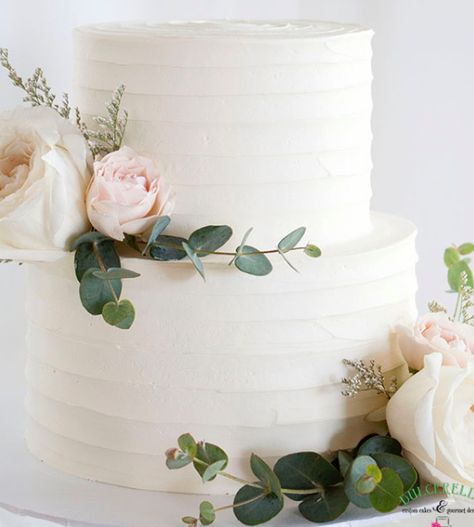 Sage Green Wedding Cake 1 Tier, Wedding Cake With Sage Green, Wedding Cake Sage, Wedding Cake Sage Green, 2 Layer Wedding Cake, Blush Pink Cake, Layer Wedding Cake, Wedding Cake Pink, Wedding Cake Dessert Table