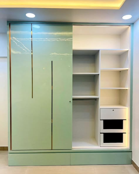 1000+ DESIGNS OPTION AVAILABLE 1000+ COLOUR OPTION AVAILABLE CUSTOMISATION AVAILABLE DELIVERY ALL OVER INDIA 7 YEAR WARRANTY THE ABOVE PRICE IS STARTING PRICE FOR MORE DETAILS PLEASE CONTACT :8104440956 #SLIDINGWARDROBE #WARDROBESTYLIST #WARDROBEWITHDRESSINGTABLE #FURNITURE #WARDROBE #FURNITURE #FURNITUREMAKER #NEWFURNITURE #TODAY #MUMBAI #SOFA #SOFAMAKER #NEWSOFA #CHAIR #DININGTABLE #FURNITURE #WARDROBE #FURNITURE #FURNITUREMAKER #NEWFURNITURE Wardrobe Design Inner Side, Wardrobe Sanmaika Design, Walldrop Colour Design, Laminate For Wardrobe, Wardrobe Front Design, Slider Wardrobe Design Bedroom, Bedroom Cupboard Designs Colour, Sliding Wardrobe Laminate Design, Slider Wardrobe Design