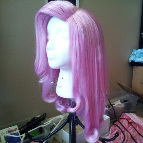 Fluttershy wig completed! That darn flip really was giving me trouble. | Instagram Fluttershy Hair, Fluttershy Cosplay, Mlp Cosplay, Cosplay Poses, Halloween Coustumes, Fluttershy, Cosplay Wigs, Hair Inspo, My Little Pony