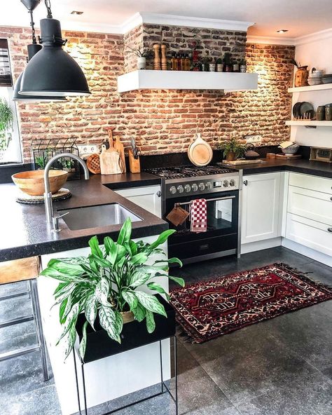 Homely Decors on Instagram: “I just love this kitchen!! It's so gorgeous, don't you think?⠀ .⠀ .⠀ Follow us @homely_decors⠀ .⠀ 📸 @andrea_groot⠀ .⠀ #decorlovers…” Kitchen Ideas Brick Wall, White Kitchen With Brick, Brick Wall In Kitchen, Interior Brick Wall Ideas, Brick Wall Kitchen Ideas, Brick Kitchen Ideas, Home Staging Cuisine, Kitchen With Brick Wall, Kitchen Brick Wall