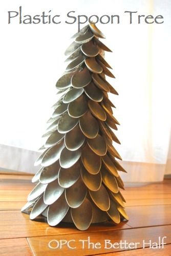 Plastic Spoon Christmas Tree: OPC The Better Half | Kelly Leigh Creates Spoon Christmas Tree, Plastic Spoon Crafts, Spoon Crafts, Dollar Store Christmas, Plastic Spoons, Navidad Diy, Here Comes The Sun, Tree Crafts, Noel Christmas