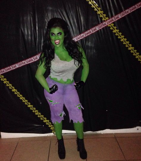 She Hulk Homemade Costume! She Hulk Costume Diy, Hulk Makeup Female, She Hulk Makeup, She Hulk Costume, Hulk Halloween Costume, She Hulk Cosplay, Rogue Costume, Hulk Costume, Captain America Costume