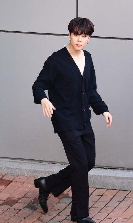 Mocassin Outfit, Jimin Outfit, Mochi Jimin, Chelsea Boots Outfit, Jimin Pics, Park Ji Min, Career Fashion, Fashion And Beauty Tips, Park Jimin Cute