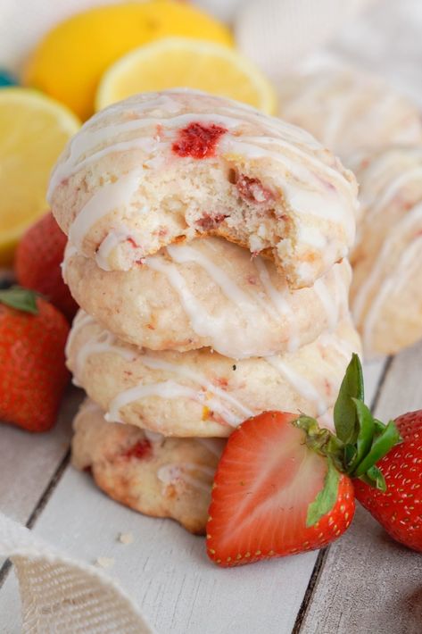 Strawberry Lemon Cookies No Cake Mix Strawberry Lemon Cookies, Cheesecake Danish, Hawaiian Cheesecake, Whipping Cream Pound Cake, Strawberry Recipes Easy, Ritz Bits, Strawberry Shortcake Cookies, Easy Strawberry Shortcake, Iced Oatmeal Cookies