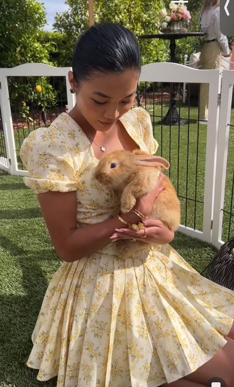 Yellow Preppy Outfit, Yellow Girl Aesthetic, Yellow Dress Outfit Casual, Yellow Aesthetic Outfit, Butter Yellow Outfit, Gemma Jones, Coquette Party, Southern Belle Style, Belle Dresses