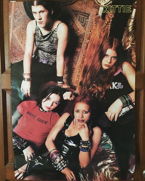 Mall Goth Wallpaper, Fallon Bowman, Mercedes Lander, Morgan Lander, Talena Atfield, 2000s Bands, Kittie Band, Female Rock Stars, Outfits 2000s