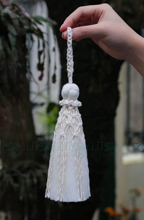 How To Make Macrame Tassels, Macrame Tassels Diy, Macrame 3mm Diy, Macrame Tassel Tutorial, Macrame Tassel Diy, Tassels Diy Tutorials, Macrame Tassels, Make Tassels, Macrame Square Knot