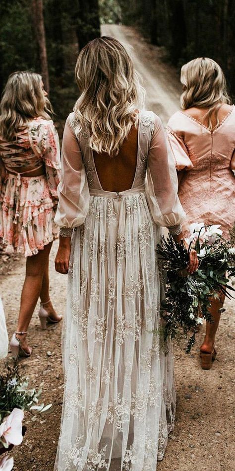 Bohemian Wedding Theme, Wedding Dress Ideas, Hippie Fashion, Single Ladies, Back Wedding Dress, Dress Tulle, Bohemian Wedding Dress, Wedding Forward, Bohemian Wedding Dresses