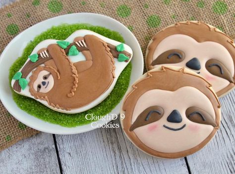 My very first sloth cookies! And clever use of a mouth cookie cutter, if I do say so myself 😉 #decoratedcookies #customcookies… Sloth Cookies Decorated, Sloth Cookies, Sloth Cakes, School Cupcakes, Sloth Birthday, Sugar Cookie Icing, Spring Cookies, Pretty Cookies, Hot Chocolate Bars