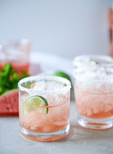 Clean Drinks, Rose Cocktail Recipes, Boozy Recipes, Cookout Ideas, Tequila Day, Jalapeno Margarita, Beverage Bar, Rose Cocktail, Tequila Drinks