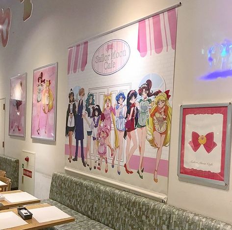 Sailor Moon Cafe Japan Sailor Moon Museum, Sailor Moon Cafe, Moon Museum, Dream Japan, Moon Cafe, Cafe Japan, Museum Cafe, Moon Store, Themed Cafes