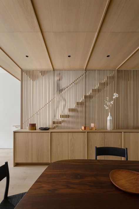 Wooden Panelling, Japanese Interiors, New Staircase, Japandi Interior, Oak Panels, Wooden Staircases, Staircase Design, Stairs Design, Room Table