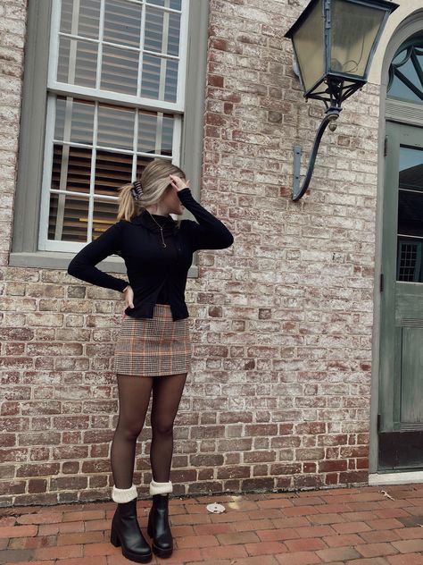 Fall Fits Dresses, Skirt With Nylons Outfit, Fall Stockings Outfits, Dresses With Stockings Outfit Fall, Fall Skirt And Dress Outfits, Brown Skater Skirt Outfit, Brown Turtle Neck Outfits, Plade Skirt Outfit Ideas, Fall Outfits With Panty Hose