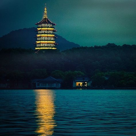 Asia Photography, Hangzhou China, Chinese Landscape, Exposure Photography, World Cities, China Travel, Gothic Architecture, Traditional Architecture, Hangzhou