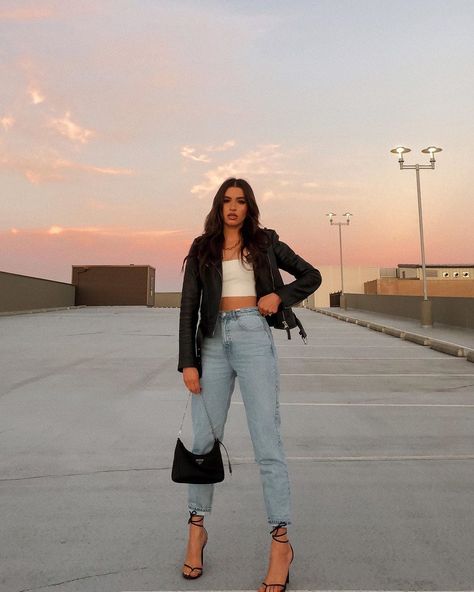 Cropped Jacket Outfit, Jeans Heels Outfit, Dreamy Sunset, Outfits Con Jeans, Instagram Baddie, Girl Fashion Style, Gossip Girl Fashion, Heels Outfits, Leather Jacket Outfits