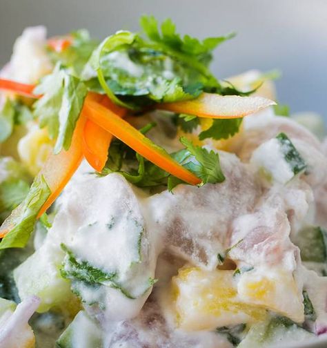 Fish Salad Recipe, Raw Fish Recipes, Cooked Fish, Paleo Fish, Eating Well Recipes, Mackerel Recipes, Raw Fish, Raw Coconut, Fish Salad