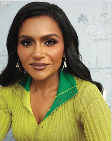 Mindy Kaling Makeup, Deep Winter Colors, Mindy Project, Portrait Reference, The Mindy Project, Mindy Kaling, Indian Makeup, Deep Winter, Feminine Art