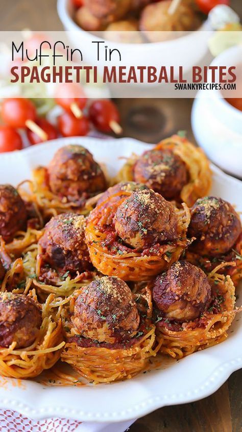 Muffin Tin Spaghetti Meatball Bites for Game Day.  Score one for the team and make these simple and incredibly delicious bite sized appetizers. #spon Meatball Bites, Muffin Cups Recipes, Ragu Recipe, Bite Size Appetizers, Recipe Tin, Muffin Tin Recipes, Spaghetti And Meatballs, Sauce Tomate, Muffin Tin