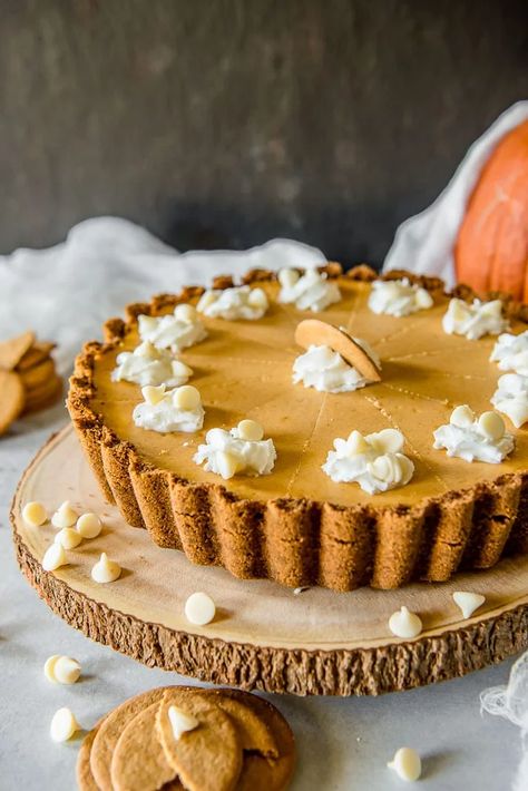 Chocolate Pumpkin Tart, Chocolate Pumpkin Cheesecake, Amazing Christmas Desserts, Traditional Pumpkin Pie, Chocolate Pumpkin Pie, Cheesecake Tart, Favorite Holiday Desserts, Pumpkin Tarts, Cheesecake Tarts