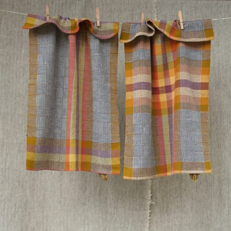 Floor Loom Weaving Projects, Woven Tea Towels Patterns, Weaving Tea Towels, Handwoven Tea Towels, Woven Tea Towels, Handwoven Towels, Tea Towel, Towel Weaving, Rigid Heddle Weaving