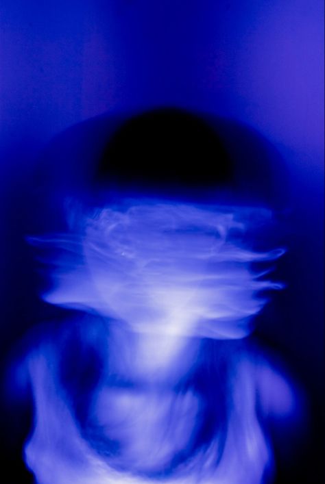 #digitalphotography #blurryface #bluelighting #digital #blurry #longexposure #longexposurephotography #face #mind Blurry Face Photo, Face Blur Aesthetic, Blured Portrait Aesthetic, Blurred Face Aesthetic, Blurred Photos Aesthetic, Blurry Drawing, Blurry Face Aesthetic, Blurry Person, High Exposure Aesthetic