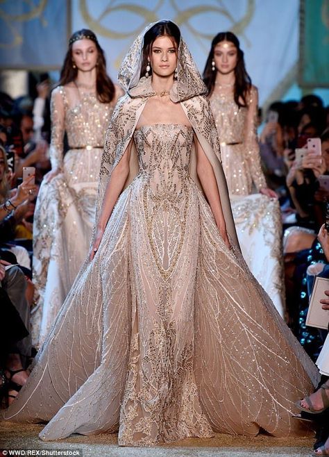 Show-stopper: Elie Saab finished the show with a heavy-embellished floor-length gown that ... Upcoming Fashion Trends, Elie Saab Haute Couture, Elie Saab Fall, Elie Saab Couture, Couture Mode, Beauty Dress, Zuhair Murad, Couture Gowns, Trend Fashion