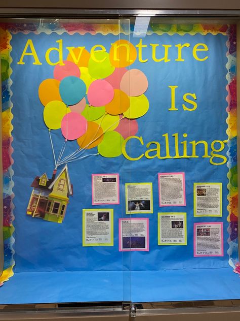 Travel Theme Classroom, Library Book Displays, Elementary School Library, Book Displays, Book Corner, Chart Ideas, Up Theme, Theme Classroom, Book Corners