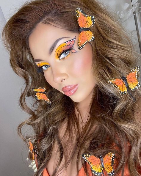 Monarch Butterfly Makeup Halloween, Monarch Makeup, Monarch Butterfly Makeup, Monarch Costume, Butterfly Makeup Look, Halloween Makeup Costume, Monarch Butterfly Costume, Butterfly Queen, Butterfly Face Paint