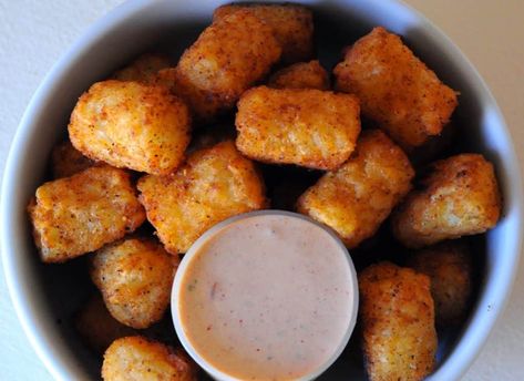 Mexi Tots and Smokey Chipotle Dipping Sauce Mexi Fries, Chipotle Dipping Sauce, Mexican Fries, Alaskan Food, Easy Meals For Two, Vegan Entree, Healthy Dips, House Big, Eating Fast