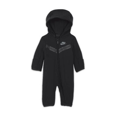 Find the Nike Sportswear Tech Fleece Baby (0-9M) Full-Zip Coverall at Nike.com. Free delivery and returns. Baby Nike Tech, Baby Nike Outfits, Nike Tech Fleece Baby, Baby Clothes Nike, Boy Nike Outfits, Baby Boy Nike Outfits, Toddler Nike Outfits, Nike Baby Clothes, Baby Designer Clothes