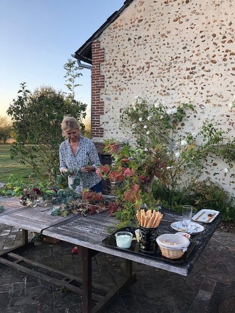 Sharon Santoni, Informal Dining, Country Home Magazine, French Travel, My French Country Home, French Lifestyle, French Country Home, French Living, Country Decorating