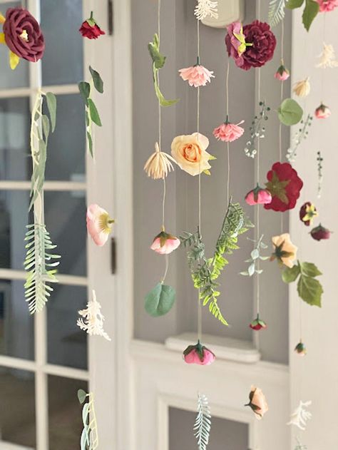 Hanging Flowers Arch, Garden Party Garland, Flower Hanging Garland, Hanging Wall Flowers, Birthday Window Decorations, Flower String Backdrop, Hanging Flowers Backdrop Diy, Hanging Flower Photo Backdrop, Wildflower Party Backdrop