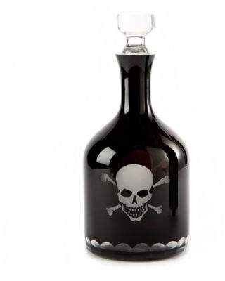 Skellington Skull & Crossbones Decanter in Black Glass. Etched skull and bones design with clear glass stopper. #skullandbones #decanter #jollyroger #pirate #skull #blackglass #barware #glassware #mancave #skulldecor #ad Skull Decanter, Holiday Wine Glasses, Black Wine Glasses, Halloween Recipes Drinks, Halloween Wine Glasses, Colored Wine Glasses, Etched Glassware, Halloween Wine, Skull Crossbones