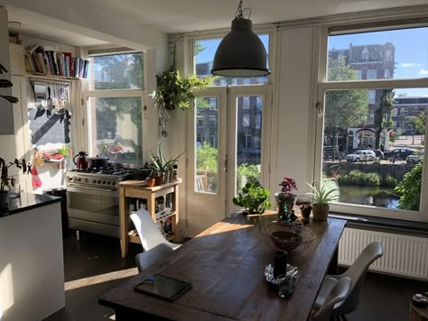 <3 European Apartment, Amsterdam Apartment, Amsterdam Houses, Apartment Aesthetic, Apartment Life, Architecture Ideas, Minimalist Room, Dream House Interior, Dream Apartment