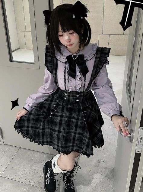 Wacky Clothes, Ribbon Blouse, Land Mine, Outfit References, Kei Fashion, Jirai Kei, Lolita Outfits, Style Kawaii, Anime Fashion