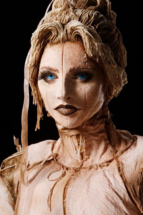 S11E7 Spotlight Challenge: "Puppet Masters" - Close up of Tyler and Emily's work, a ballerina marionette made from the materials of a Tailor. This was the winning look. She's exquisite, especially when she danced. So graceful! Monster Fx Makeup, Face Off Makeup, Face Off Syfy, Prosthetic Makeup, Movie Makeup, Special Makeup, Dance Makeup, Special Fx Makeup, Character Makeup