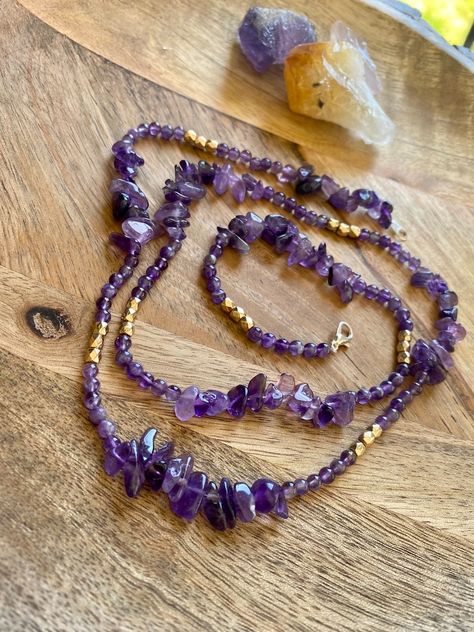 Purple And Gold Waist Beads, Diy Waist Beads, Crystal Waist Beads, Waist Beads African, Dope Jewelry Accessories, Waist Jewelry, Stone Bead Jewelry, Jewelry Purple, Belly Jewelry