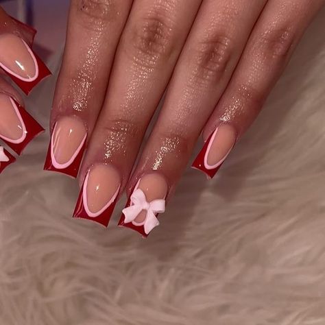 houston,tx 77530 💞🎀🍓💗 on Instagram: "simple but pretty 💌• • • • • • • • • • • #cutenails #prettynails #htxnails #houstonnails #valentinesnails #valentines #nailinspo" Short Gel Tip Nails, Short Nail Cute Designs, Red Nail Acrylic Designs, Birthday Nails Design Ideas, Red Short Acrylic Nails Designs, Shorties Nails Red, Short Nails Acrylic Red, Cute Simple Acrylic Nails Ideas, Red Short Nails Acrylic