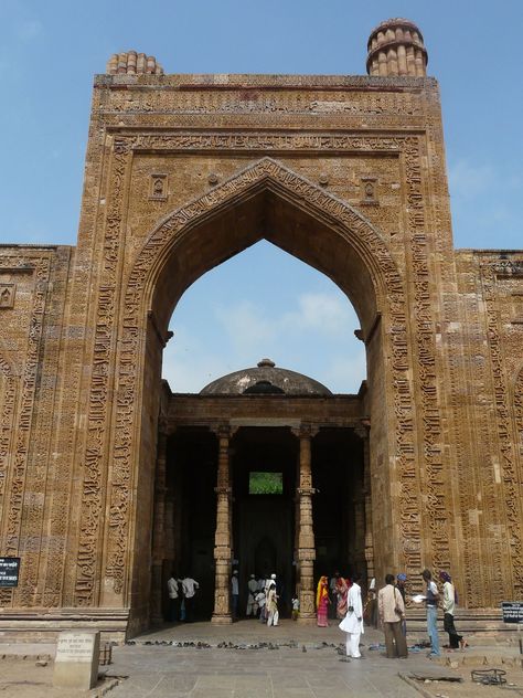 Adhai Din Ka Jhonpra mosque, Ajmer city of Rajasthan, 1199, India Ajmer City, Ajmer Rajasthan, Sky Photos, Night Sky Photos, Islamic Architecture, Central Asia, North Africa, Amazing Architecture, Night Sky